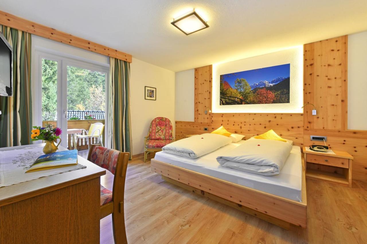 Hotel Ranuimuellerhof Funes  Exteriör bild