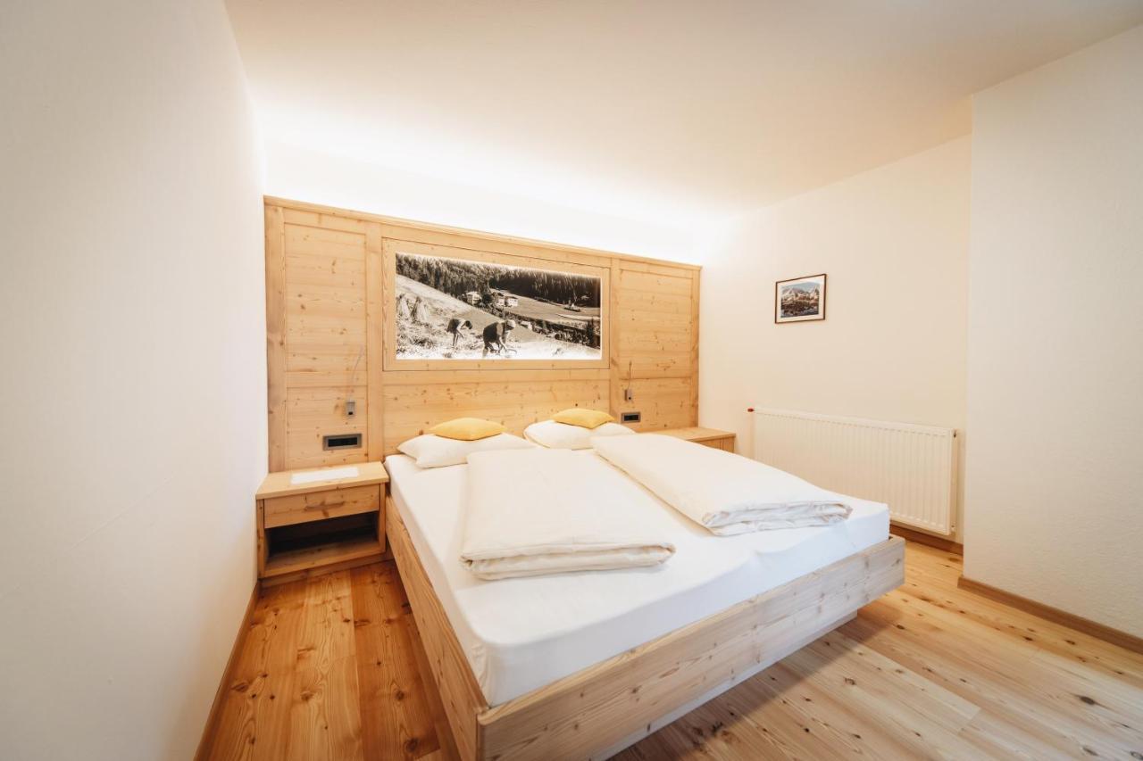 Hotel Ranuimuellerhof Funes  Exteriör bild