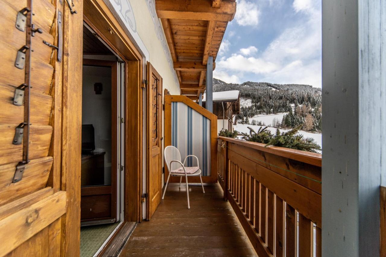 Hotel Ranuimuellerhof Funes  Exteriör bild